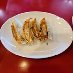 カプサイメン - ◯餃子
餡はシットリとしていて
外はカリッと焼かれてる。
