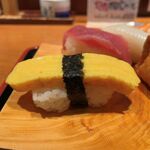 Kaisen Sushi Izakaya Shichifuku - ワンコイン握り 500円のたまご