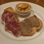 カーヴ - アミューズ