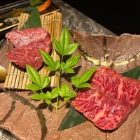 北新地焼肉 きらく - 和牛ハラミとサガリ