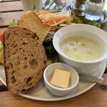 ベーカリー&レストラン沢村 - 