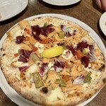 葡萄房 by the camel - サーモンとアボカドのpizza