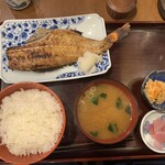 炭火焼専門食処 白銀屋 - 