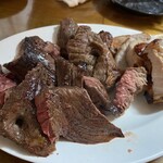 和牛肉寿司&シュラスコ食べ放題 個室肉バル ミートクッチーナ - 