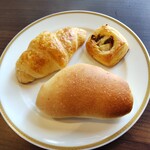 Beka Riresutoran Sanmaruku - 焼き立てパン