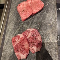 東京焼肉いのうえ 銀座店 - つけダレで食べるタン
