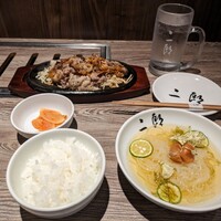 焼肉&手打ち冷麺 二郎 KANAYAMA - 