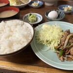 魚亀 - 生卵+50円