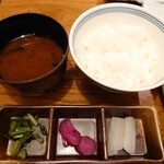Kyou To Katsuriki - お味噌汁、ご飯、香の物