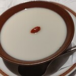 筑紫樓 - アンニン豆腐