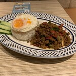 アジアンレストラン バジル - 