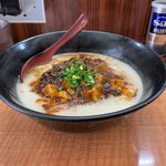 白湯麺屋 - 麻婆担々麺(白ごま)900円