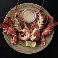 名物！カナダ産活けオマール海老の炭火焼