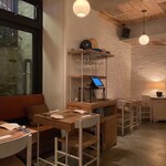 Cheese Tavern CASCINA - 内観