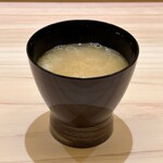 兄弟寿し - あら出汁味噌汁