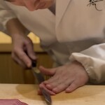 兄弟寿し - 鮪の切付け