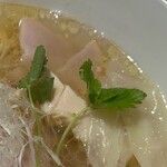 麺 ふじさき - 黄金色に輝くスープ
