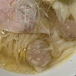 麺 ふじさき - 肉肉しいワンタン