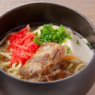 沖縄に来たら食べておきたいメニューが勢ぞろい