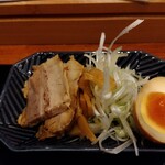 俺の中華たなか家 - 「トッピング類」は別皿添えにて提供♭