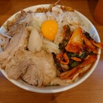 ラーメン BooBoo太郎。 - ラーメン小＋汁なし＋玉ねぎキムチ