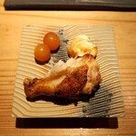 とり茶太郎 - 燻製盛り合わせ（黄金シャモ 手羽元 + 比内地鶏 きんかん + チーズ）