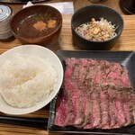 佰食屋 - 