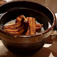 銀座 しのはら - 鰻の唐揚げご飯