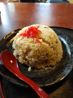 Masu Ei Shokudo - 大碗炒飯。