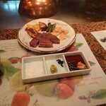 百百の木 - ヒレとサーロインを半分づつ