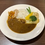 グリル アラベル - 牛すじ煮込みカレーライス