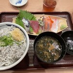 築地食堂 源ちゃん - しらす丼と刺身定食