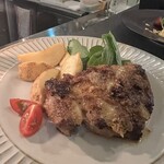 サカエミナミサカバ - ジャークチキン