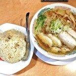 麺のあんまる + らーめん亨 - チャーハンセット