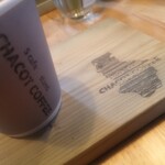CHACOT COFFEE - 木製のプレートがかわいいサイズ感