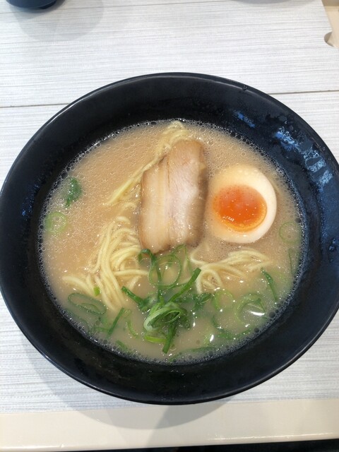 はま寿司 南陽ショッピングプラザ店 - 赤湯（回転寿司）の写真