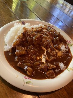 오시다테 사보우 - 하야시 라이스를 좋아합니다. 최근 미쿠니 셰프의 레시피로 집에서 만들고 있어요. 오텔 드 미쿠니의 유튜브 영상입니다. 정말 맛있어요. 꼭 확인해 보세요. 오타후쿠 소스의 레시피입니다.