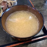 Naochan Ramen - ■ 味噌汁
                        味噌の塊があったので、インスタントですな。