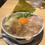 三代目 博多 だるま - 極ラーメンばりかた