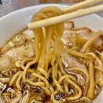中華そば土屋商店 - 　今回は少しだけ細いブラック麺