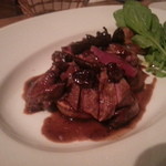 小鳩のソテー、内臓のソース