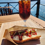 LAKEHOOD OKAYA CAFE - ホットドック＆アイスコーヒー～☆