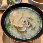 Tempura Meshi Kaneko Han Nosuke - アサリの味噌汁。