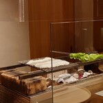 温石 - ご飯を網に広げて…