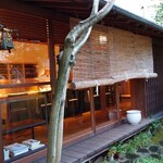 温石 - 坪庭から