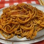 スパゲッティーのパンチョ - メガ盛りナポリタン