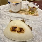 トゥ・ラ・ジョア イズム - 