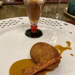 トゥ・ラ・ジョア イズム - 