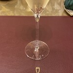 トゥ・ラ・ジョア イズム - 