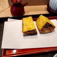 てんぷら 近藤 - コース以外ならさつまいもはマスト。人参は千切りなので蒸された感じが出にくく今回は無しです。